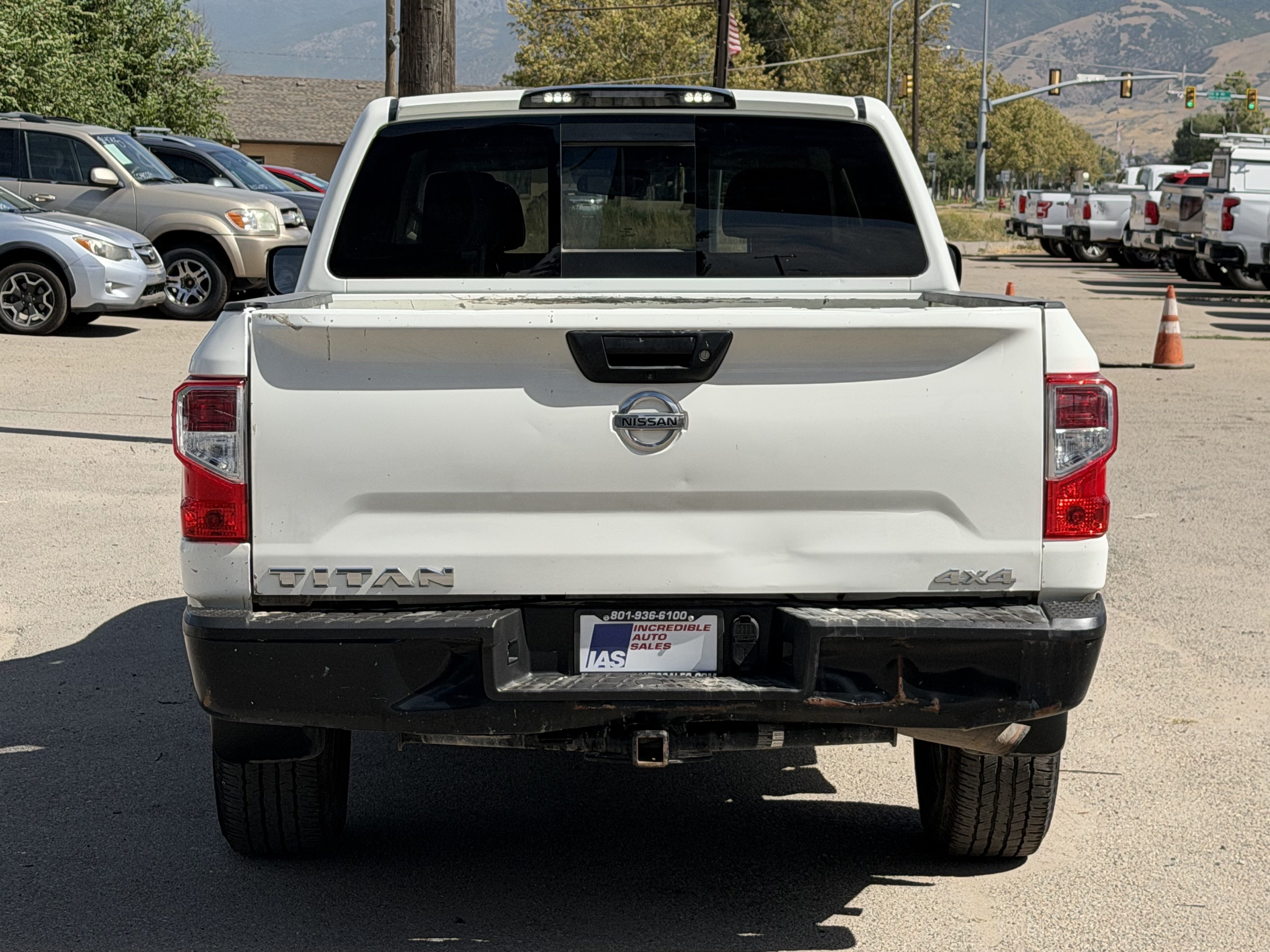 Used 2019 Nissan Titan S AWD/4WD image 5
