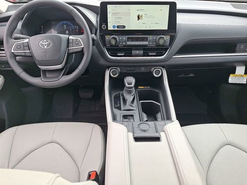 New 2026 Toyota Grand Highlander AWD image 10