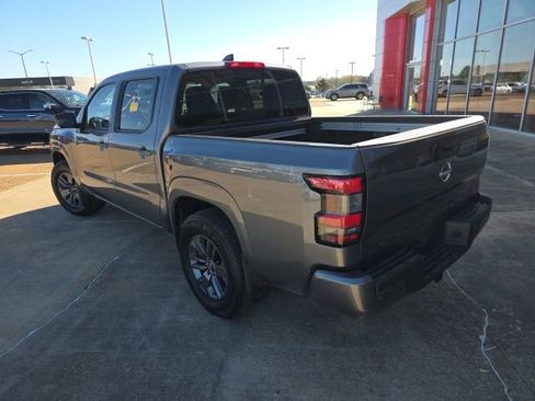 Certified 2025 Nissan Frontier SV w/ SV Convenience Package image 12