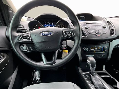 Used 2017 Ford Escape S image 5