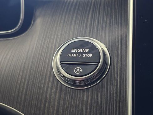 New 2025 Mercedes-Benz C 300 4MATIC Sedan image 25
