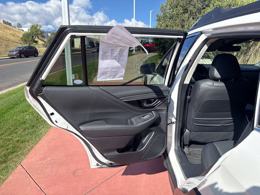 Used 2025 Subaru Outback Touring XT AWD/4WD image 18