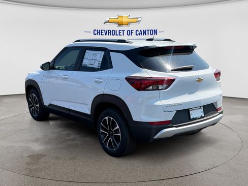 New 2026 Chevrolet TrailBlazer LT w/ Convenience Package FWD image 7