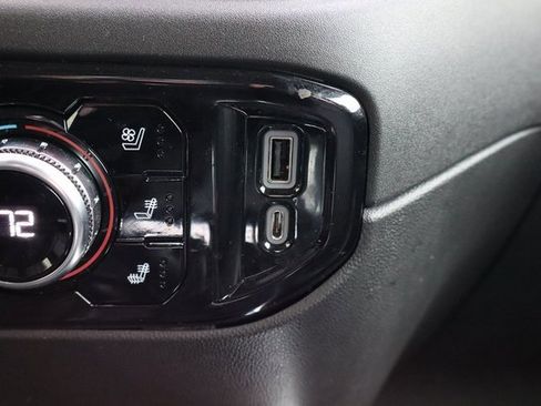 Used 2023 GMC Sierra 1500 SLT w/ SLT Premium Package image 32