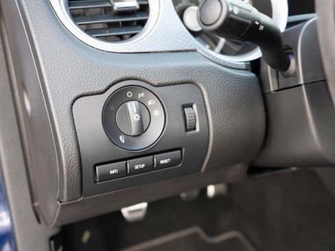 Used 2010 Ford Mustang Shelby GT500 RWD image 16