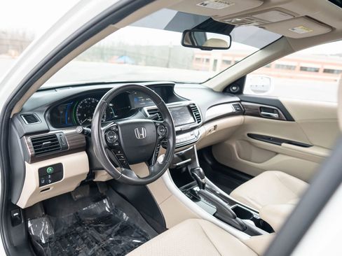 Used 2017 Honda Accord EX-L image 26