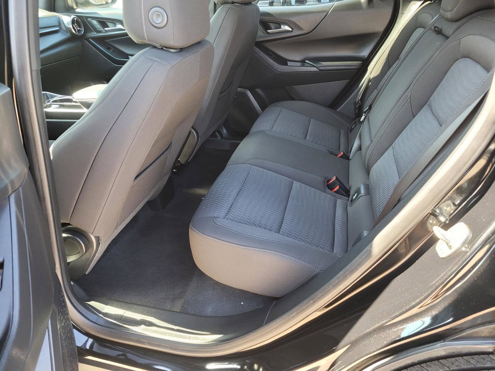 Used 2026 Chevrolet Equinox LT AWD/4WD image 3