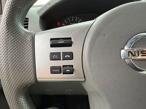 Used 2019 Nissan Frontier SV AWD/4WD image 18