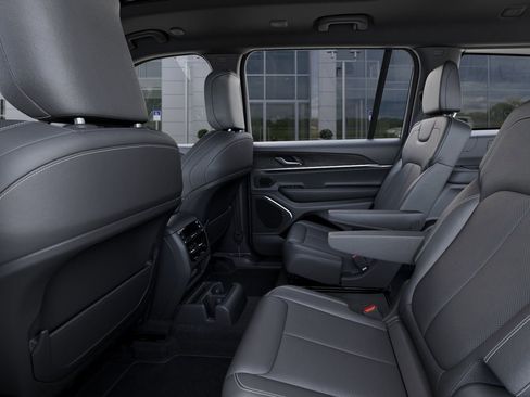 New 2026 Jeep Grand Cherokee L Limited AWD/4WD image 23