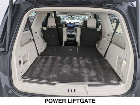 Used 2024 Lincoln Navigator L Black Label AWD/4WD image 29