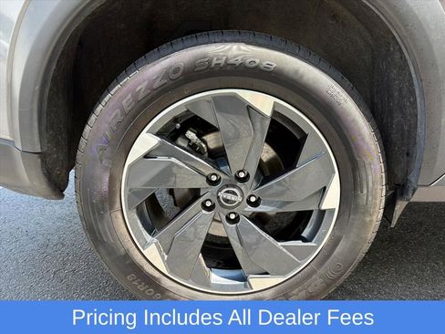 Used 2025 Nissan Rogue SV AWD/4WD image 27