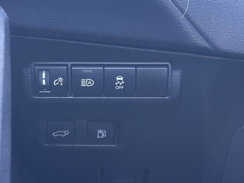 Used 2024 Toyota Corolla Cross AWD Hybrid w/ Convenience Package image 44