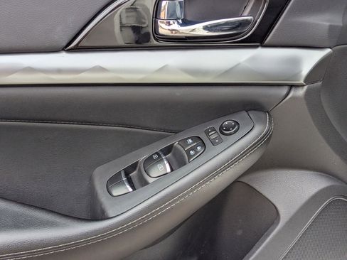 Used 2023 Nissan Maxima SV w/ Floor Mat Group image 12