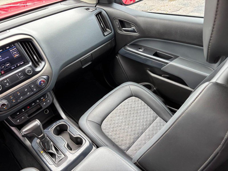 Used 2020 Chevrolet Colorado Z71 AWD/4WD image 16