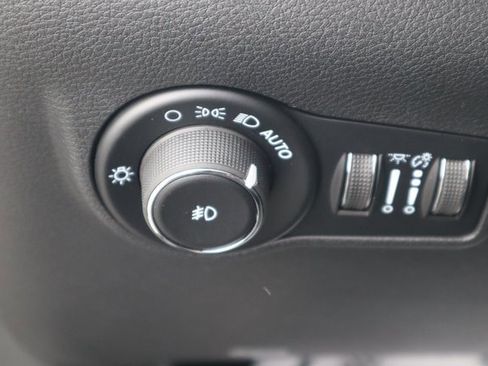 New 2026 Jeep Compass Latitude image 7