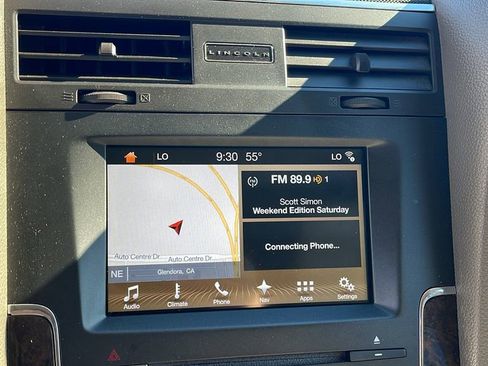 Used 2017 Lincoln Navigator Select image 20