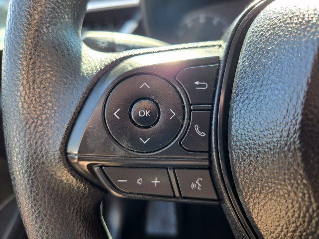 Used 2025 Toyota Corolla LE FWD image 32