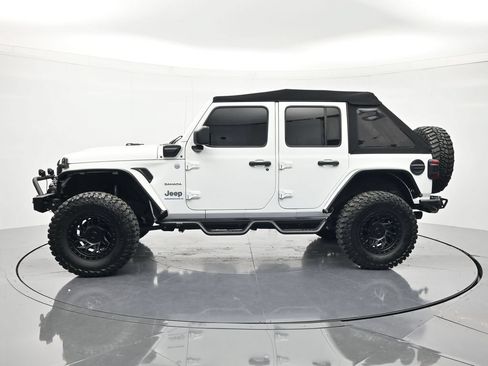 Used 2023 Jeep Wrangler Unlimited Sahara w/ Cold Weather Group AWD/4WD image 8