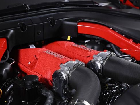 Used 2026 Ferrari Roma Spider RWD image 27