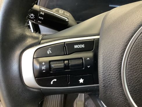 Certified 2024 Kia Sportage EX AWD/4WD image 8
