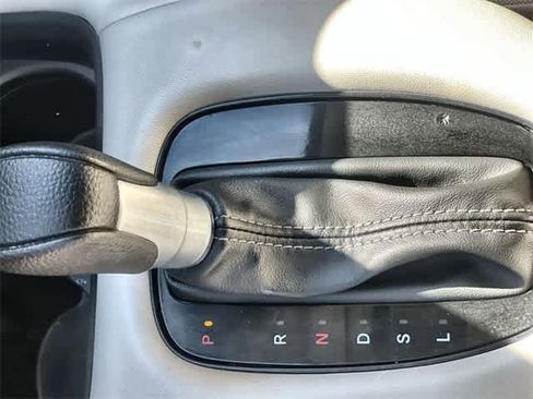 Used 2025 Honda HR-V LX image 16