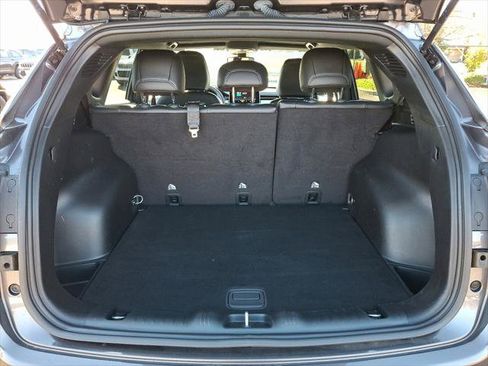 Certified 2023 Jeep Compass Limited image 18