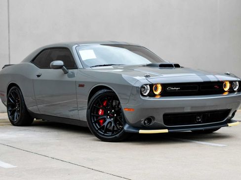 Used 2023 Dodge Challenger R/T Scat Pack w/ Plus Package RWD image 7