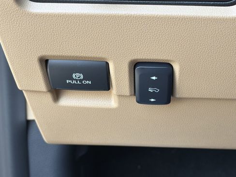 New 2026 Ford F250 Lariat image 15