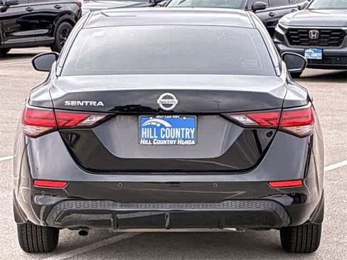Used 2021 Nissan Sentra S image 5