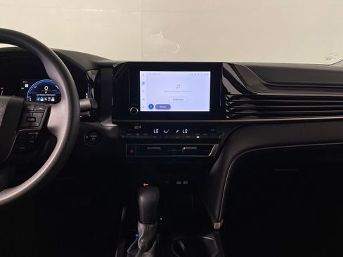 Certified 2025 Toyota Camry LE image 15