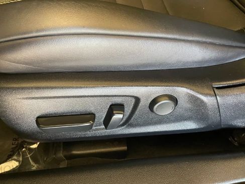 Used 2025 Lexus IS 350 F Sport w/ Navigation Package RWD image 13