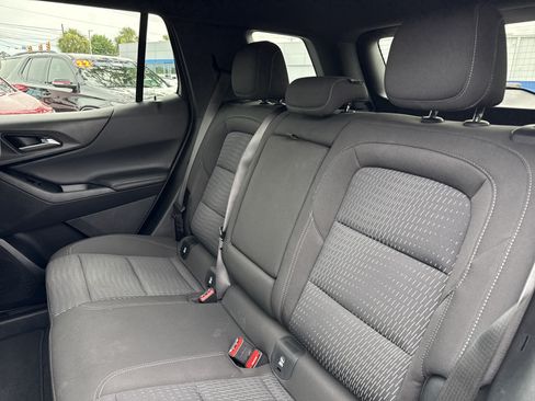 Used 2025 Chevrolet Equinox LT AWD/4WD image 30