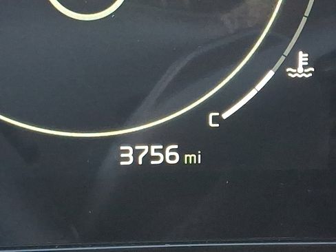 Certified 2025 Kia Sportage SX image 22