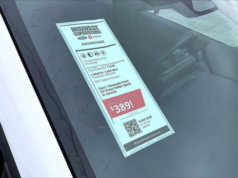 Used 2025 Toyota Corolla LE FWD image 10