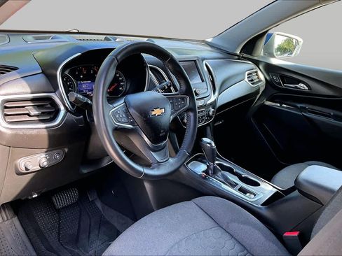 Used 2020 Chevrolet Equinox LT w/ Driver Convenience Package FWD image 18