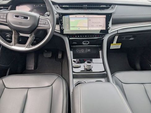 New 2026 Jeep Grand Cherokee Limited image 23