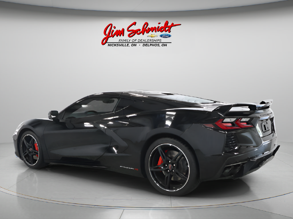Used 2024 Chevrolet Corvette Stingray Premium Cpe w/ Z51 Performance Package RWD image 4