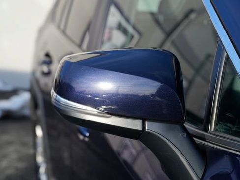 Used 2022 Toyota RAV4 XLE Premium AWD/4WD image 9