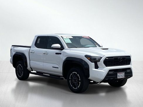 Certified 2024 Toyota Tacoma TRD Sport w/ TRD Sport Upgrade Package AWD/4WD image 12