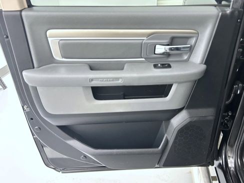 Used 2017 RAM 1500 Classic SLT image 20