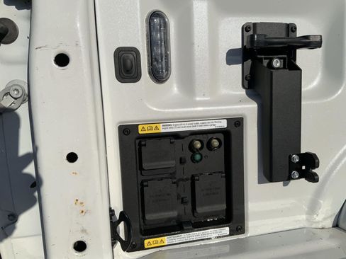 Used 2022 Ford F150 Platinum w/ Equipment Group 701A High image 15