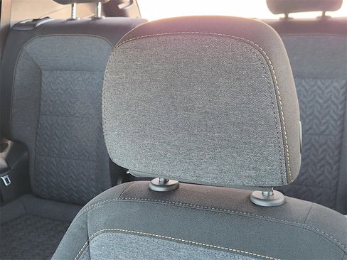 Used 2023 Chevrolet Equinox LT image 21