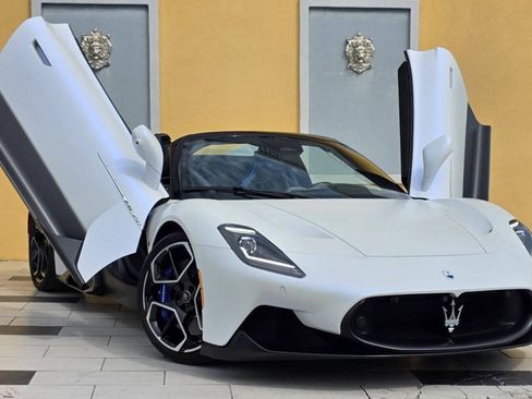 Used 2024 Maserati MC20 Cielo RWD image 22