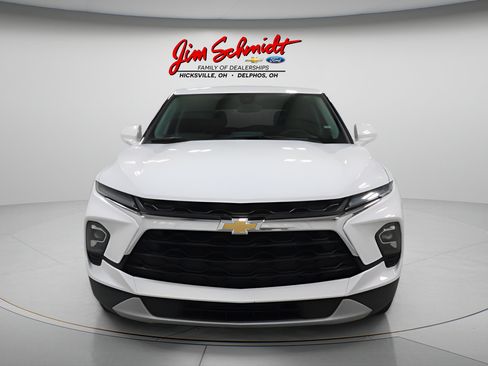Used 2025 Chevrolet Blazer LT AWD/4WD image 3