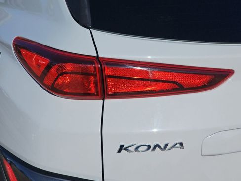 Used 2022 Hyundai Kona SEL w/ Cargo Package image 40