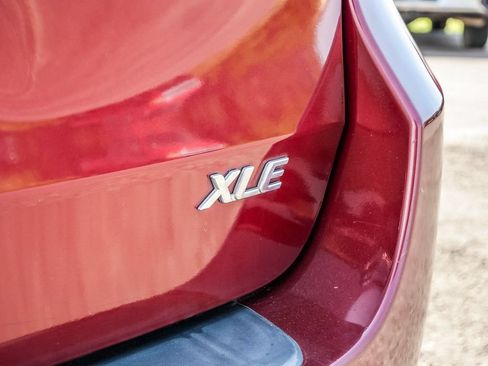 Used 2012 Toyota Sienna XLE FWD image 64