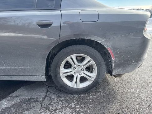 Used 2019 Dodge Charger SXT image 8