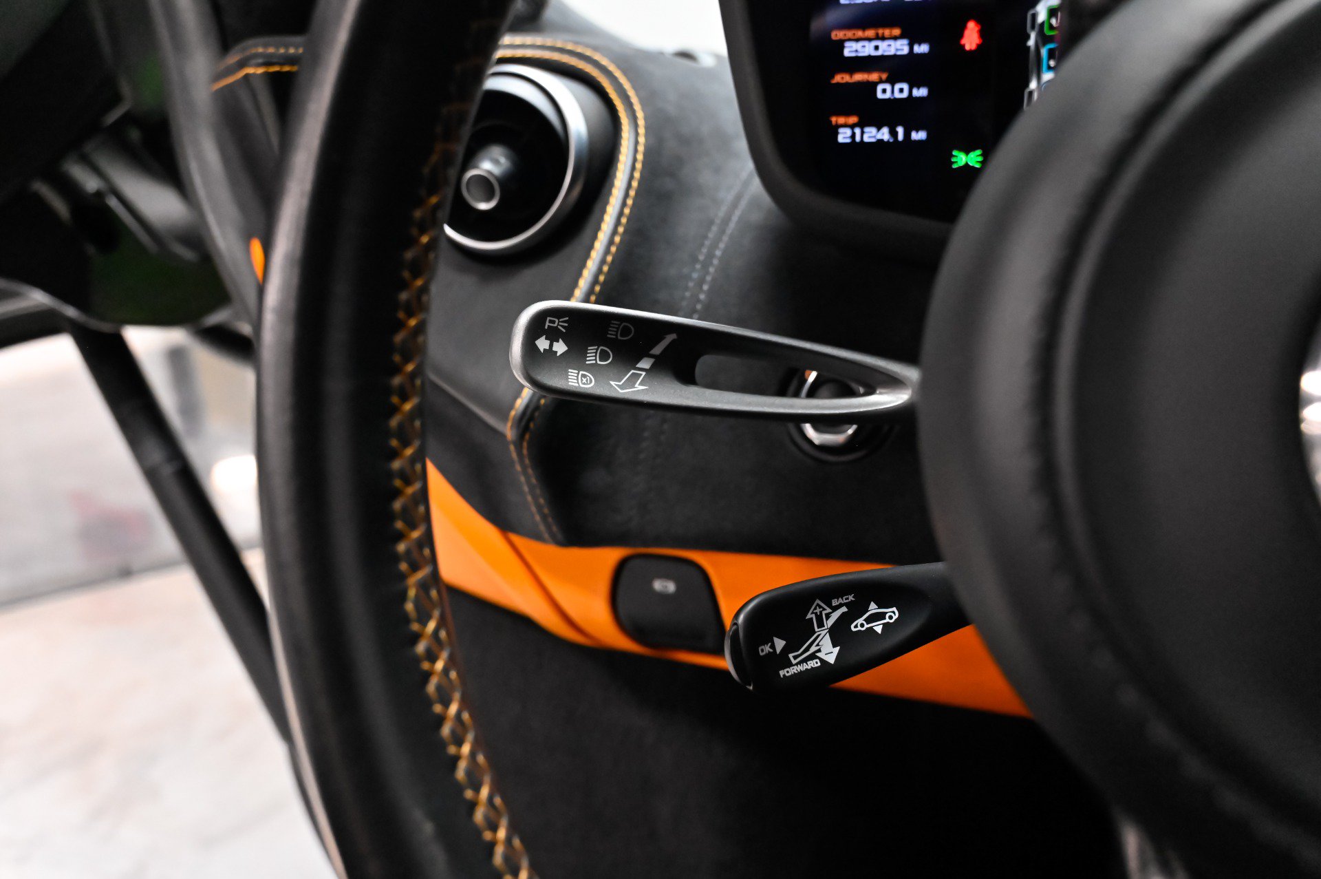 Used 2016 McLaren 570S Coupe RWD image 43