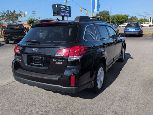 Used 2014 Subaru Outback 2.5i Premium AWD/4WD image 2