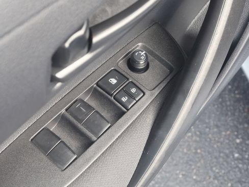 Used 2025 Toyota Corolla LE FWD image 30